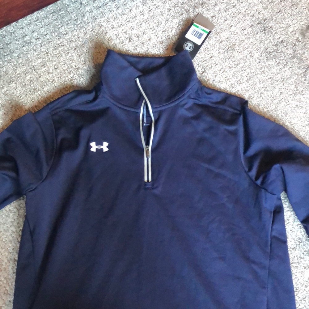 Navy blue under armour loose fit 3/4 zip long sleeve shirt.